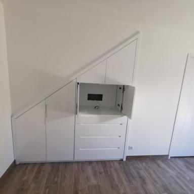 Meuble sous escalier